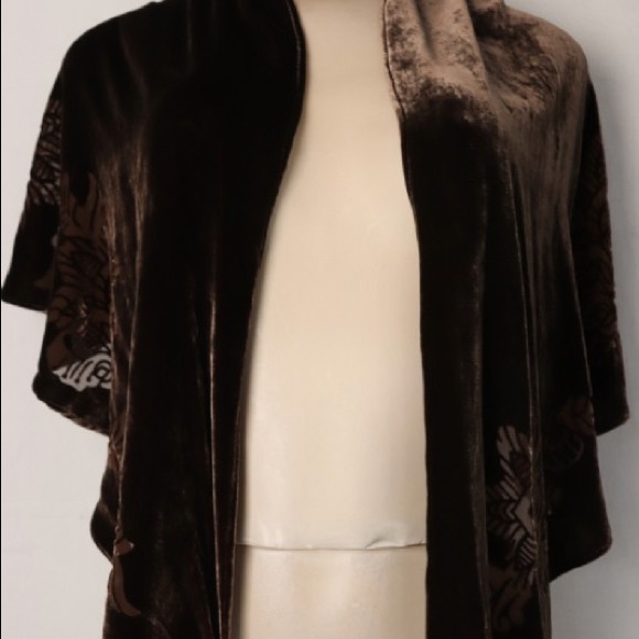 Liz Claiborne Beautiful Open Shawl - Picture 2 of 8